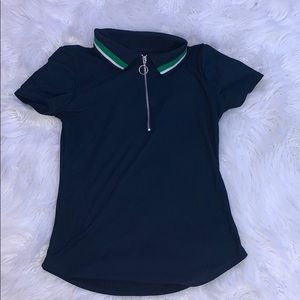 A t-shirt with a foldable collar and zipper up!